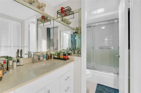 9410 Poinciana Place Davie FL 33324