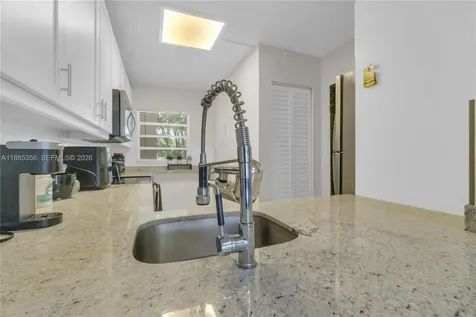 9410 Poinciana Place Davie FL 33324