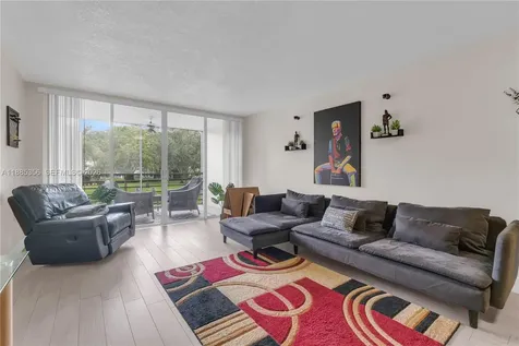 9410 Poinciana Place Davie FL 33324