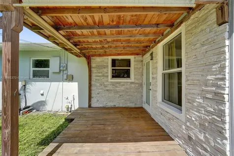 3120 SW 23rd Street Fort Lauderdale FL 33312