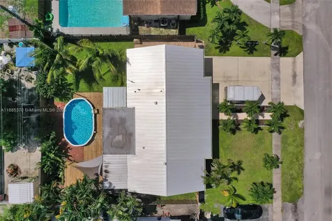 3120 SW 23rd Street Fort Lauderdale FL 33312