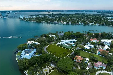 31 La Gorce Circle Miami Beach FL 33141