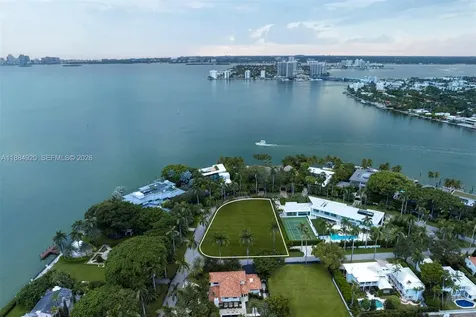 31 La Gorce Circle Miami Beach FL 33141