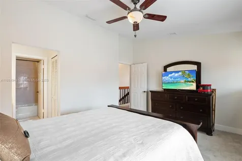9340 NW 48th Doral Terrace Doral FL 33178