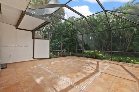9340 NW 48th Doral Terrace Doral FL 33178