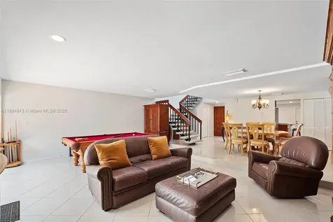 9340 NW 48th Doral Terrace Doral FL 33178