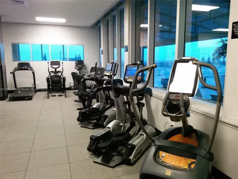 2501 S Ocean Drive Hollywood FL 33019