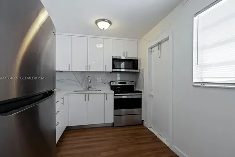 14180 SW 84th Street Miami FL 33183