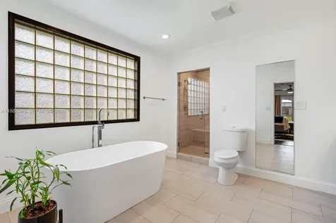 2830 NE 56 Court Fort Lauderdale FL 33308