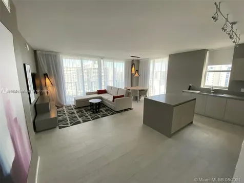 4010 S Ocean Drive Hollywood FL 33019