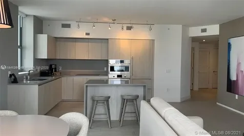 4010 S Ocean Drive Hollywood FL 33019