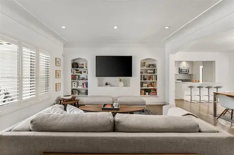 4397 N Michigan Avenue Miami Beach FL 33140