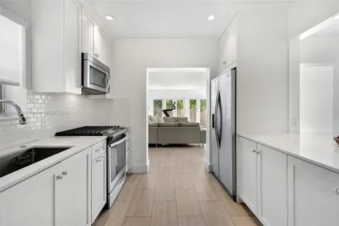 4397 N Michigan Avenue Miami Beach FL 33140