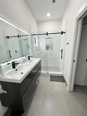 800 Tanglewood Circle Weston FL 33327