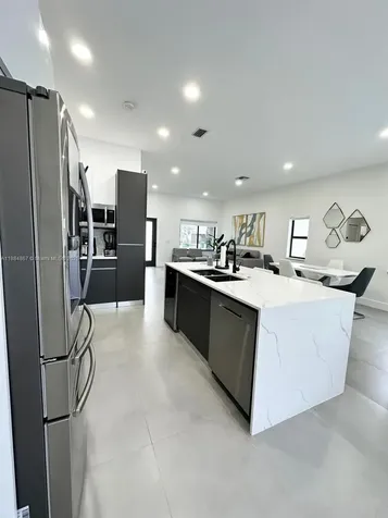 800 Tanglewood Circle Weston FL 33327