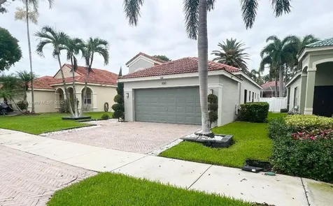 800 Tanglewood Circle Weston FL 33327