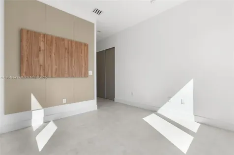 2523 Red Road Coral Gables FL 33134