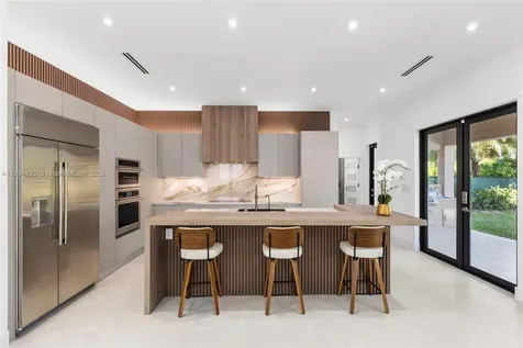 2523 Red Road Coral Gables FL 33134