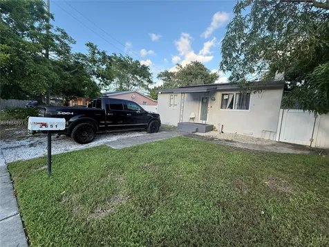 2651 SW 62nd Avenue Miramar FL 33023