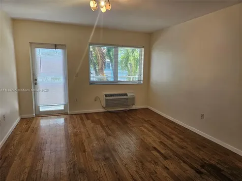 745 13th Street Miami Beach FL 33139