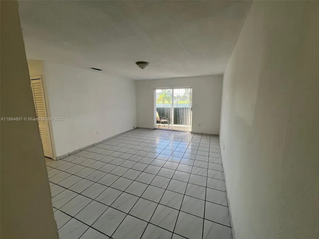 887 W 29th Street Hialeah FL 33012