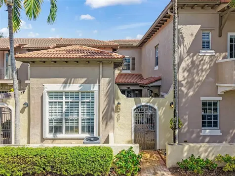 14709 SW 6th Street Pembroke Pines FL 33027