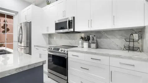 14709 SW 6th Street Pembroke Pines FL 33027