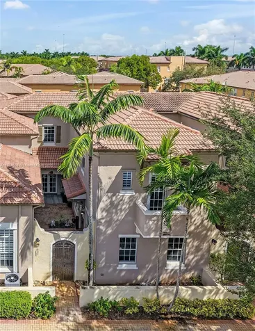 14709 SW 6th Street Pembroke Pines FL 33027
