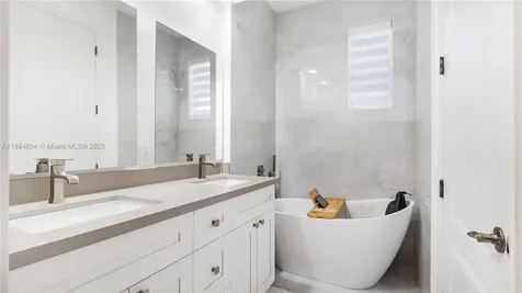 14709 SW 6th Street Pembroke Pines FL 33027