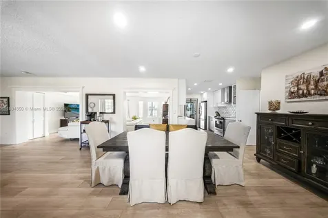 17931 NW 85th Avenue Hialeah FL 33015