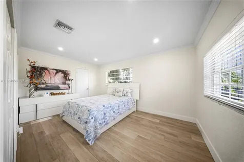 17931 NW 85th Avenue Hialeah FL 33015