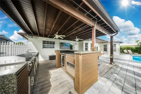 17931 NW 85th Avenue Hialeah FL 33015