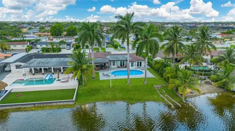 17931 NW 85th Avenue Hialeah FL 33015