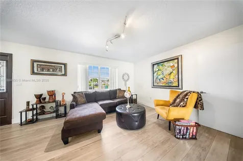 17931 NW 85th Avenue Hialeah FL 33015