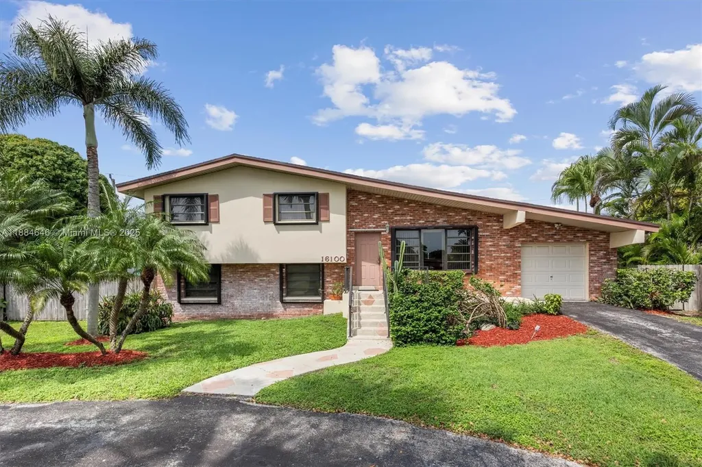 16100 SW 108th Court Miami FL 33157