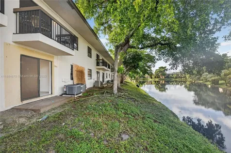 4198 Lakeside Drive Tamarac FL 33319