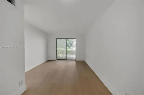 4198 Lakeside Drive Tamarac FL 33319