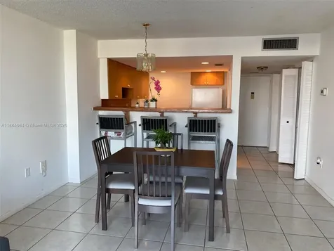 Miami Beach FL 33141