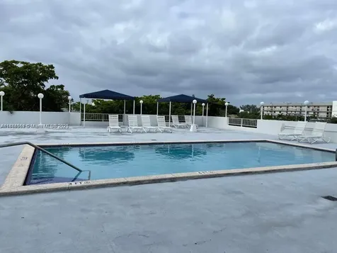 Miami Beach FL 33141