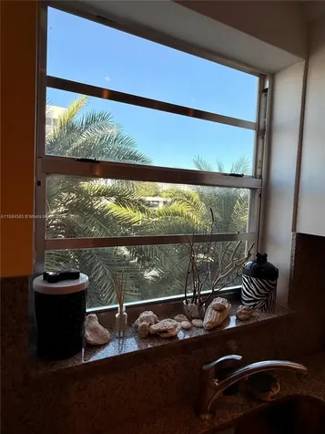 4142 N Jefferson Avenue Miami Beach FL 33140