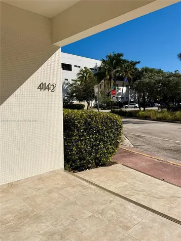 4142 N Jefferson Avenue Miami Beach FL 33140