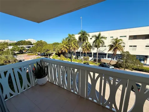 4142 N Jefferson Avenue Miami Beach FL 33140