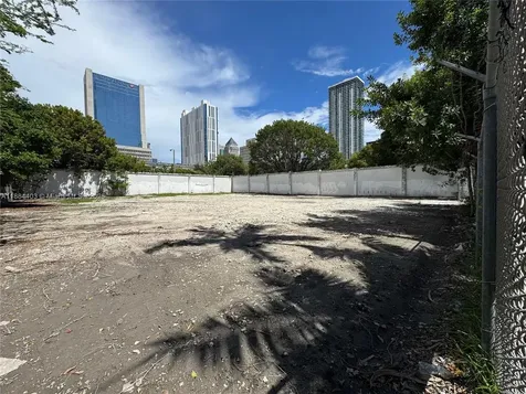 201 SE 2nd Avenue Miami FL 33131