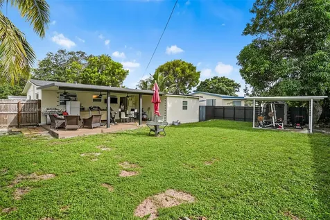 621 SW 50th Terrace Margate FL 33068