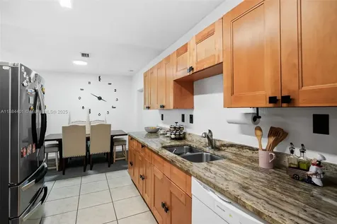 621 SW 50th Terrace Margate FL 33068