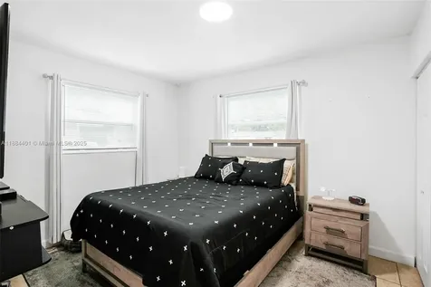 621 SW 50th Terrace Margate FL 33068
