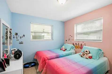 621 SW 50th Terrace Margate FL 33068