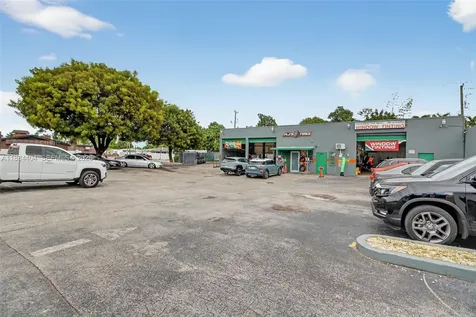 449 E Okeechobee Road Hialeah FL 33010