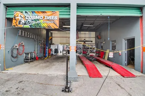 449 E Okeechobee Road Hialeah FL 33010