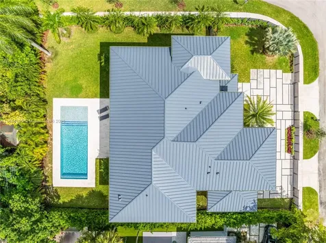 6401 SW 84th Street Miami FL 33143